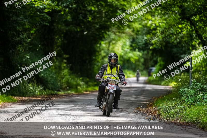 Vintage motorcycle club;eventdigitalimages;no limits trackdays;peter wileman photography;vintage motocycles;vmcc banbury run photographs